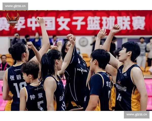 聚焦CBA赛事直播全景呈现赛场激情与球队巅峰对决精彩瞬间深度解析