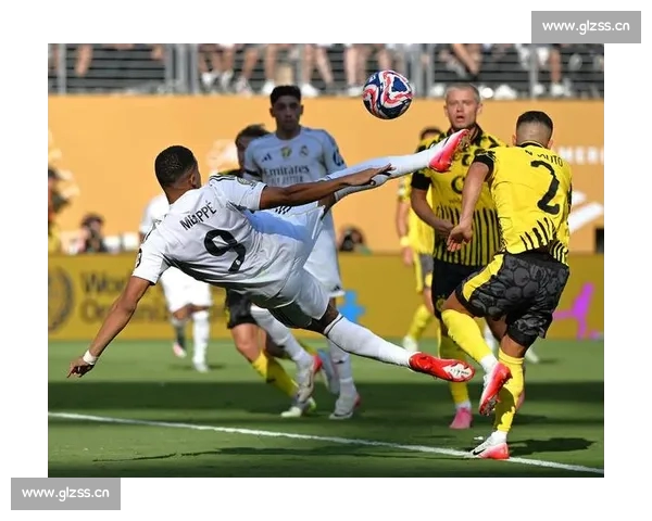 欧冠赛前全面战术分析与关键球员表现预测